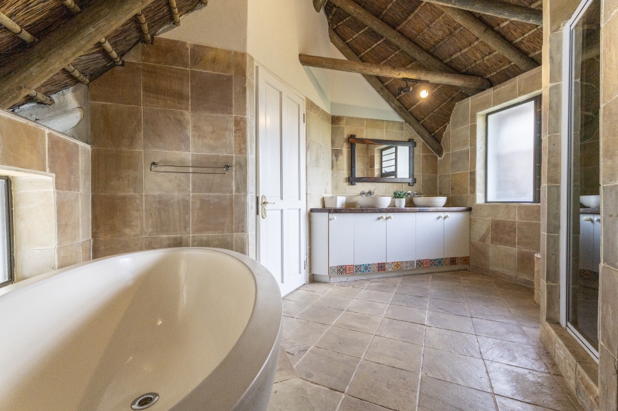 5 Bedroom Property for Sale in St Francis Bay Village Eastern Cape